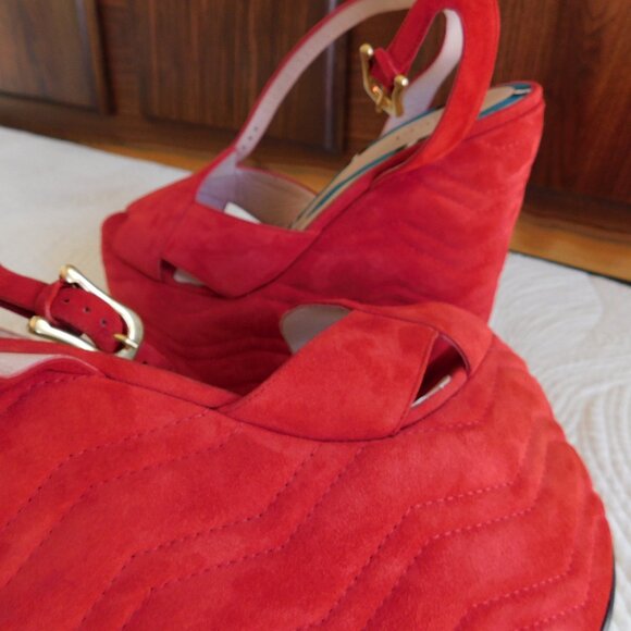 NIB Gucci Sally suede hibiscus red platform wedge heels ankle strap sandals 38 - Picture 11 of 16